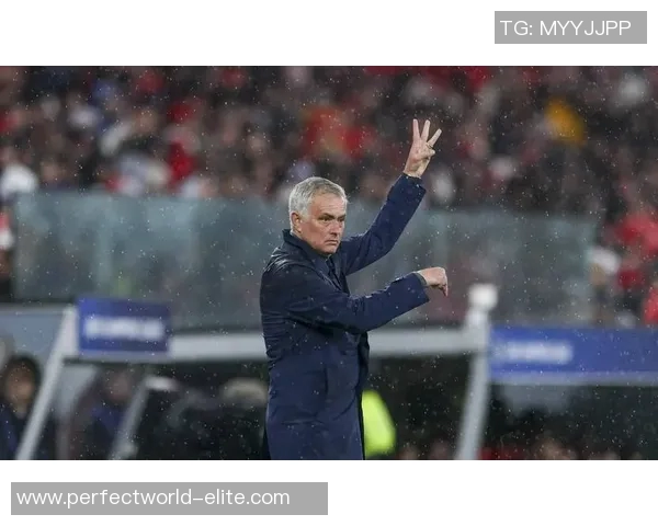 世界杯波尔图与里昂战平红牌事件引发全场热议与转会传闻